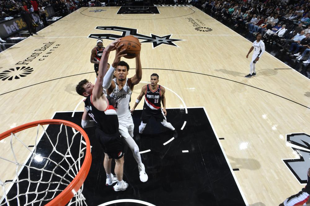 出出格行为 出出格行为