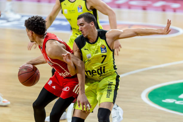 阿德托昆博 阿德托昆博